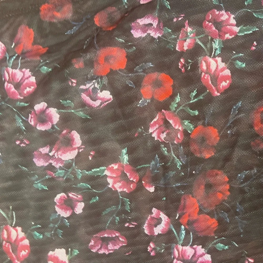 Dark Mesh Floral Long Sleeve Top - Picture 2 of 4